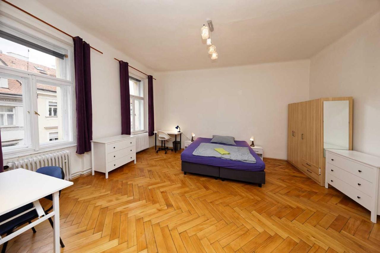 Peter'S Tower Apartments Praga Exterior foto