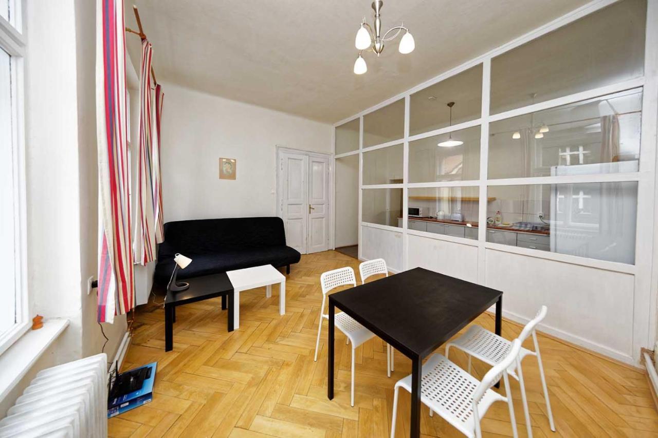 Peter'S Tower Apartments Praga Exterior foto