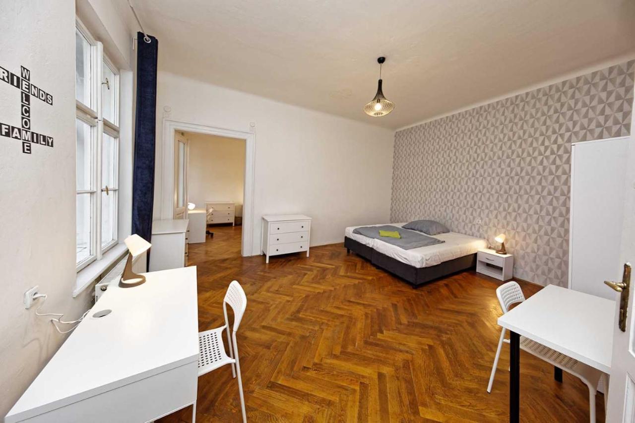 Peter'S Tower Apartments Praga Exterior foto
